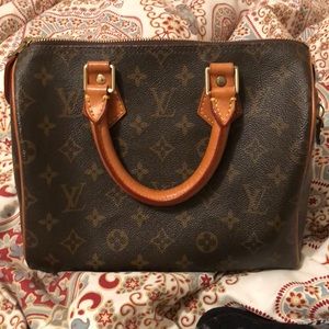 Authentic LV speedy 25 ✨